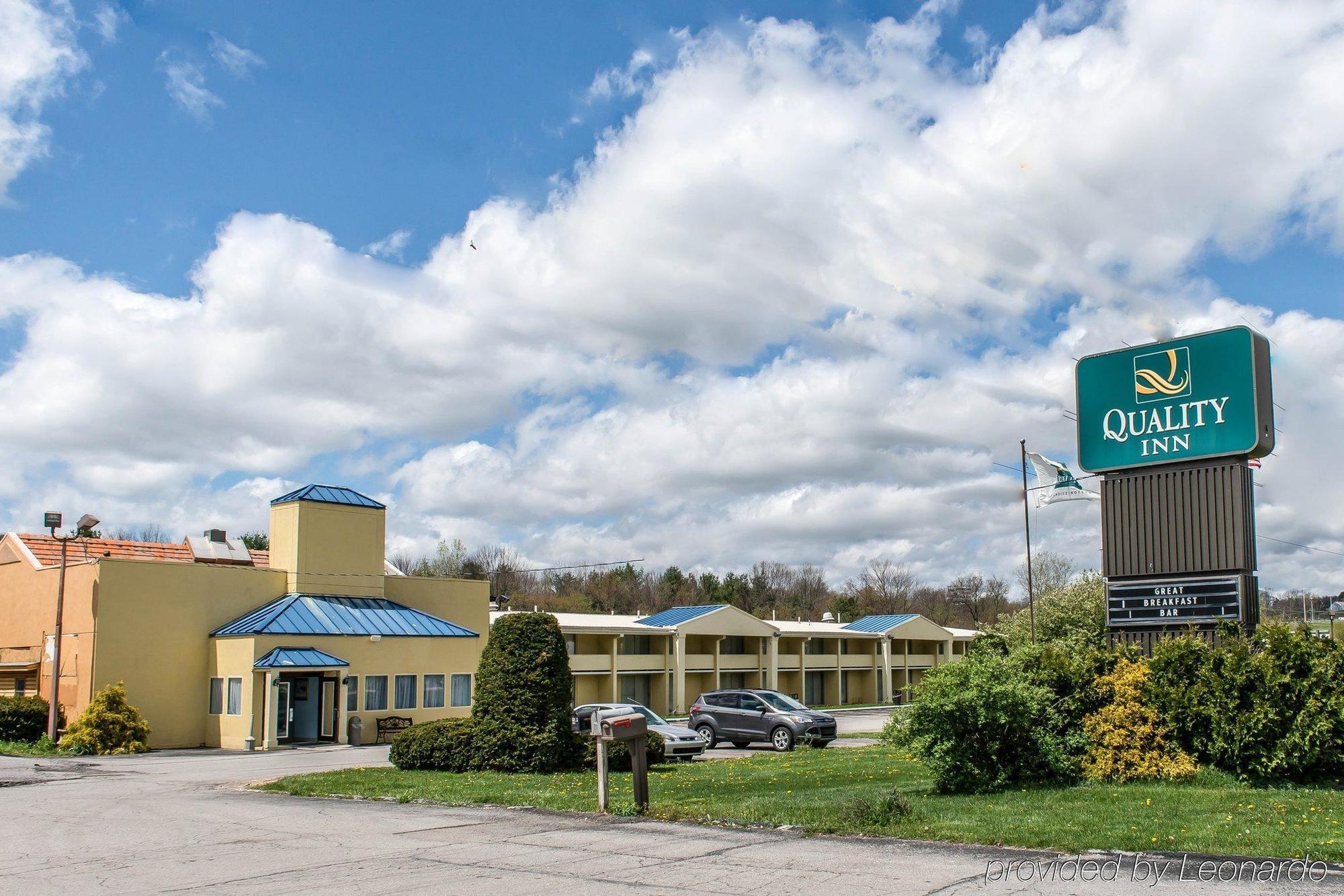 Rodeway Inn Brookville Bagian luar foto